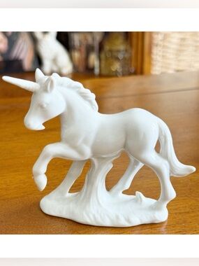 Asahi Unicorn White Porcelain Figurine 4” inch - Made in Japan MCM Vintage